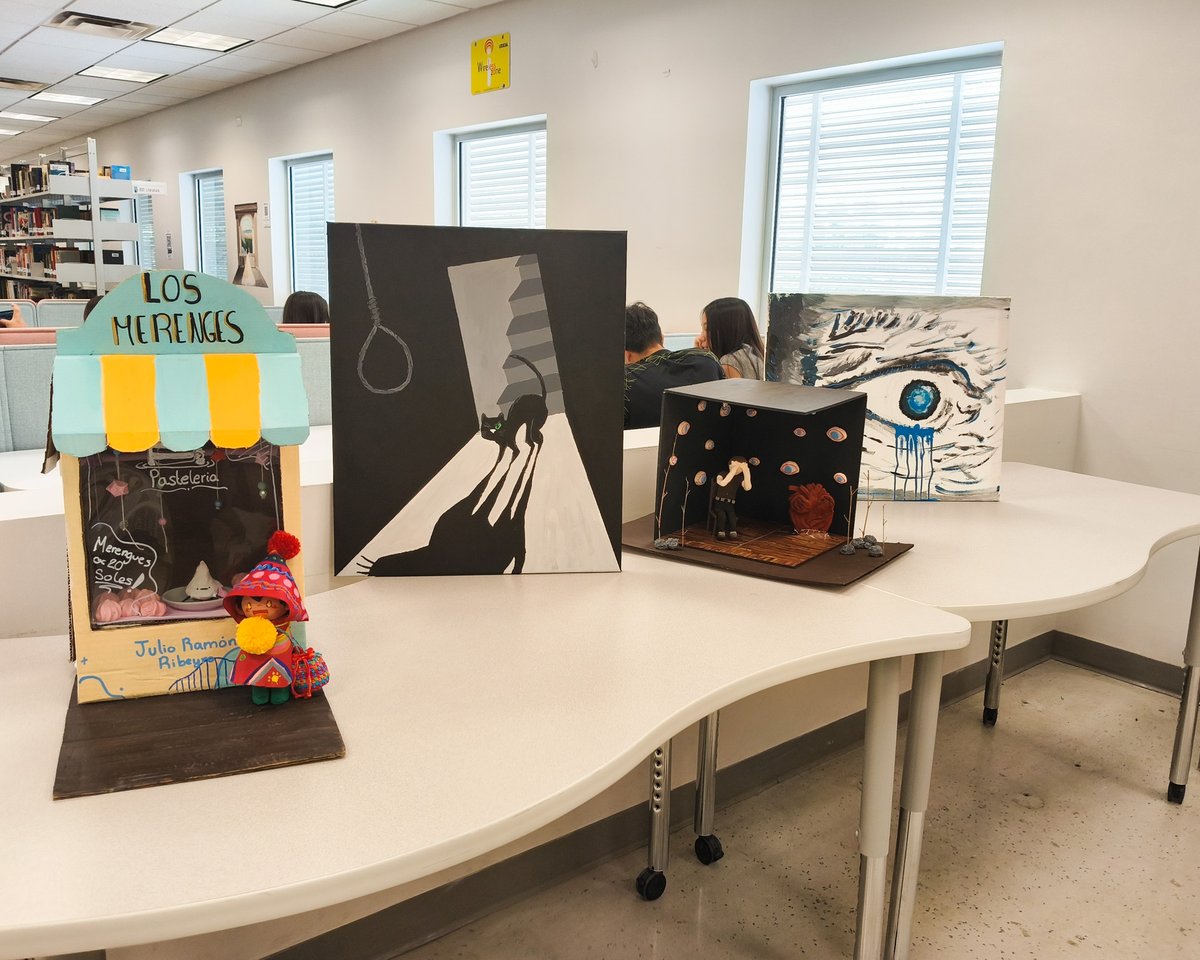 🎨 ¡Así se ve el talento artístico de la Prepa UDEM!

En Del texto a la forma, estudiantes de segundo semestre transformaron sus ideas en obras plásticas llenas de creatividad 🚀 y expresión. 💫

#PrepaUDEM #InspirandoTuMejorVersión