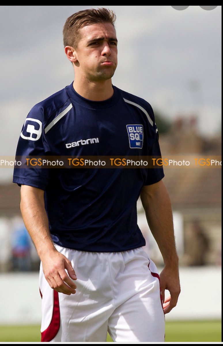 That’s it..after countless seasons, many memories and a lifetime of experiences it’s time to put the boots away. I’ve been very fortunate to play for some great clubs, with some unbelievable players and made friends for life.