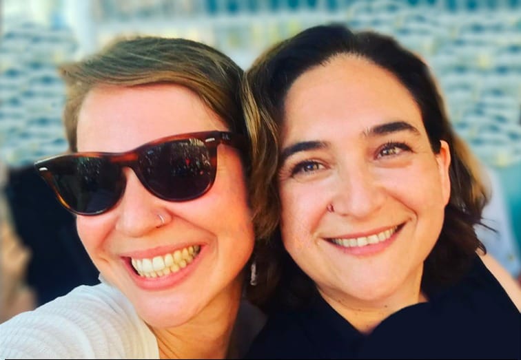 Dues fotos juntes s'entenen millor. 
Amb Espanya #NOESPOT