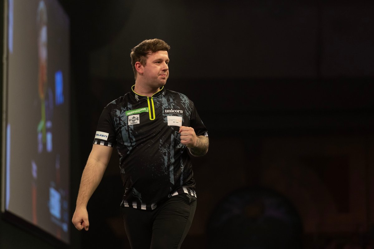 𝗡𝗢𝗧 𝗧𝗢 𝗕𝗘 𝗙𝗢𝗥 𝗥𝗬𝗗𝗭 𝗜𝗡 𝗘𝗧𝟲

Callan Rydz this evening bowed out of the European Darts Grand Prix at the hands of German number one Martin Schindler. 

#Darts #ET6