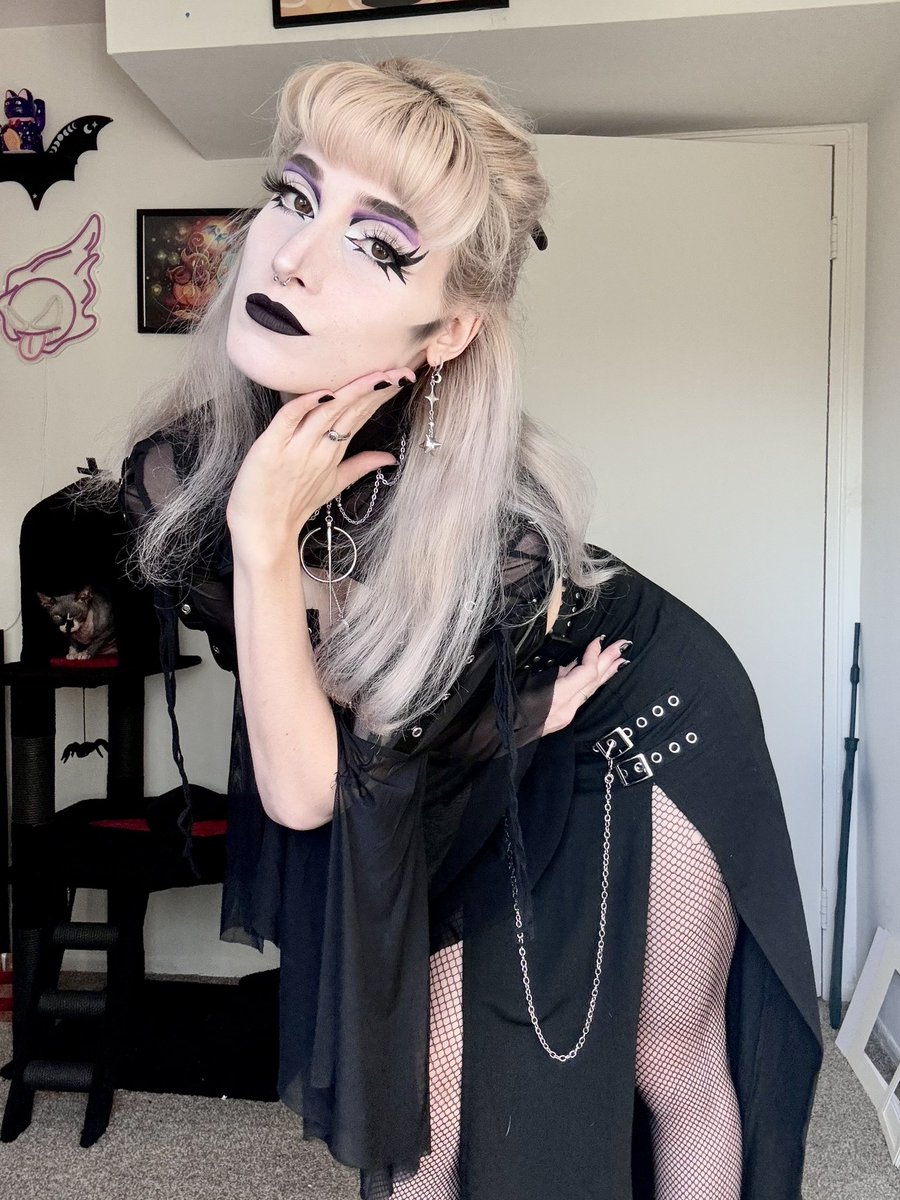 super mega ultra giga goth final boss Luna