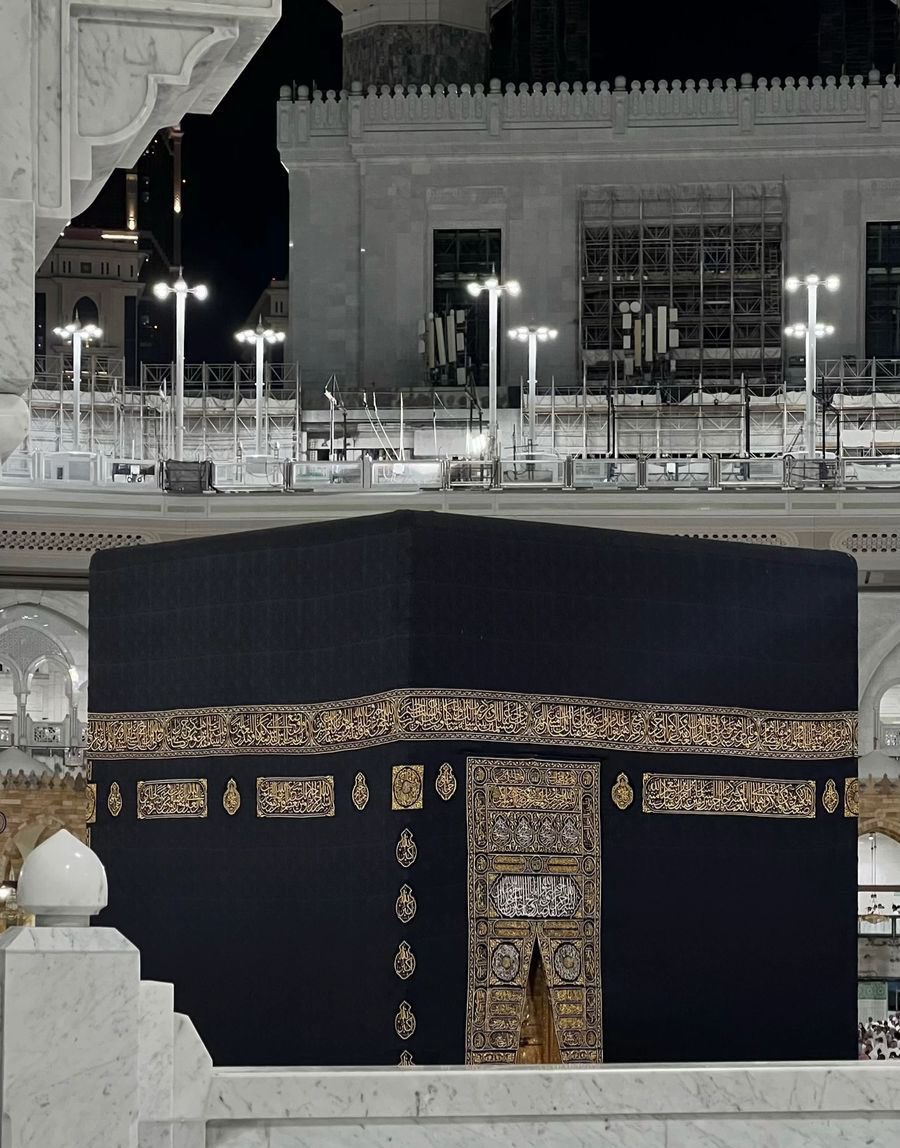 BqayaWrd2820's tweet image. الحمدلله الذي بلغني هواء مكة وسكينتها #عمرة بشعور #مختلف اسال الله القبول 
لم تنساكم #بقايا #ورد من الدعاء #يارب القبول