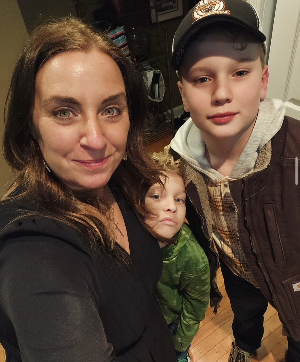 Mother of two ❤️🥰 but divorced 😌😢