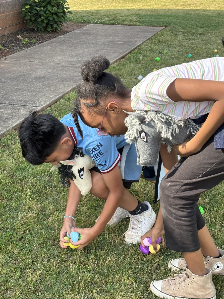 Dr. Chelsea Leming (@chelsealeming) on Twitter photo Who says egg hunts are only for primary grades in April?
These 5th graders hunted for word eggs with the added challenge of traveling via hobby horse. Then teams worked to sort words by their parts of speech as a review for Milestones. <a href="/CherokeeSchools/">Cherokee Co. Schools</a> <a href="/IndianKnollES/">Indian Knoll</a> Who says egg hunts are only for primary grades in April?
These 5th graders hunted for word eggs with the added challenge of traveling via hobby horse. Then teams worked to sort words by their parts of speech as a review for Milestones. <a href="/CherokeeSchools/">Cherokee Co. Schools</a> <a href="/IndianKnollES/">Indian Knoll</a>