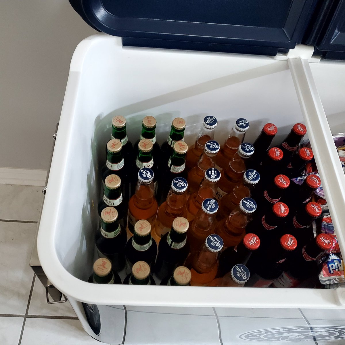 Hey <a href="/douguto/">Doug 🏎️🏁🥃 🤳</a> 
I need a big Ass
bag of ICE from
BUC-EE'S