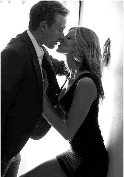 Kadın,
İsterse sakinleştirir isterse vahşileştirir....