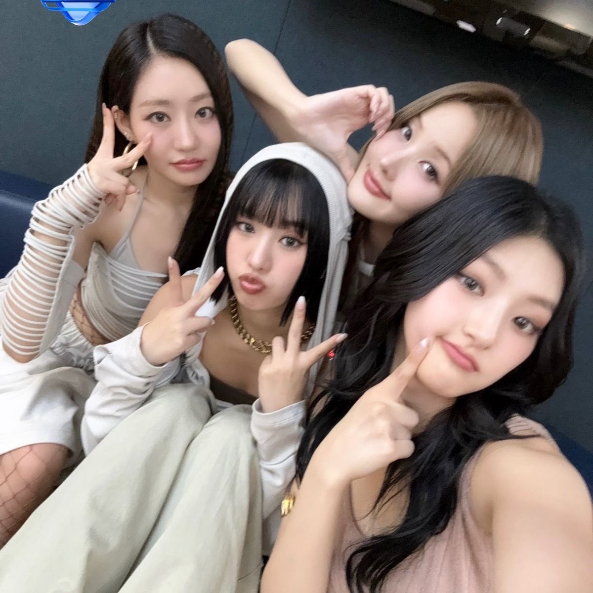 kiof_loops's tweet photo. hi! this is an hourly account for KISS OF LIFE! please follow and retweet to help spread the love and keep supporting the girls! 🫟 https://t.co/1pm5ZnywY0
