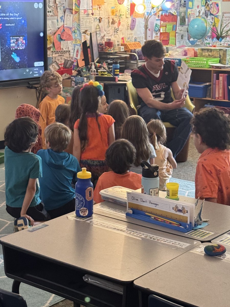 Had a great time at Claxton Elementary today building relationships with future Cougars! #ServantLeadership #CougarPride #TheHigh