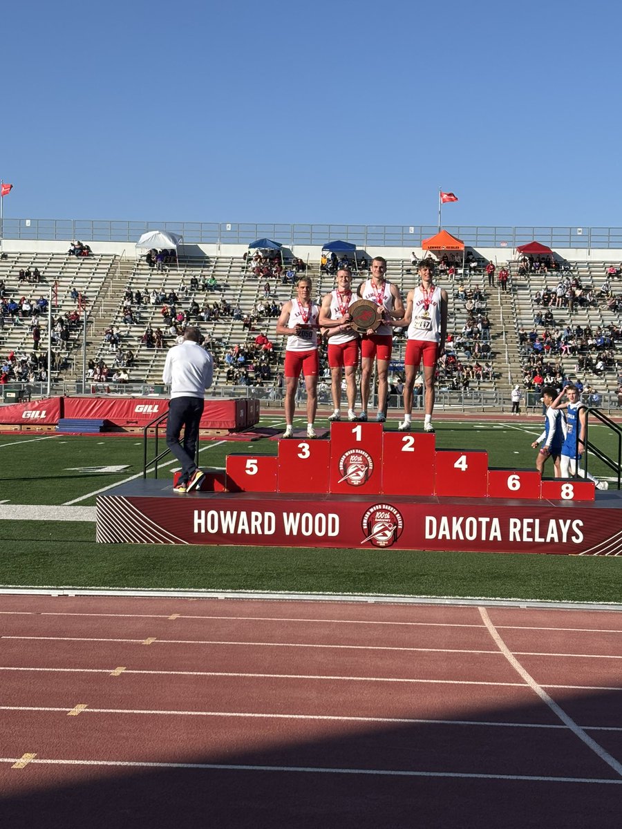 These boys SHATTERED the state record in the 4x200m relay with a time of 1:27.06!!!
(Ben Burchett, Mikey Roche, Griffin Fischer, and Evan Abild)
#AWinningTradition #GoPats