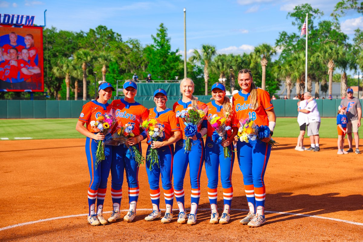 we love you, seniors 🫶