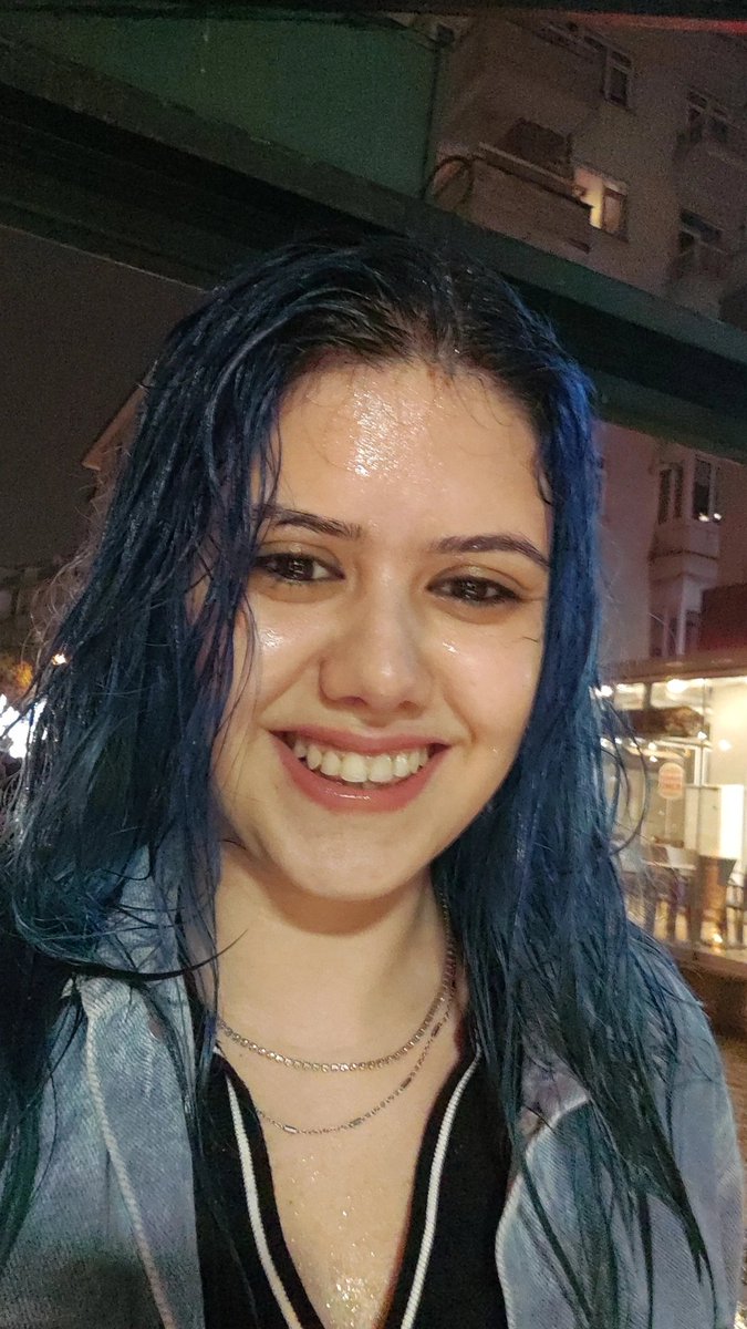 Ankarada yağmurda sadece romantik çiftleri çekiyorlar diye bende kendimi çektimmmm