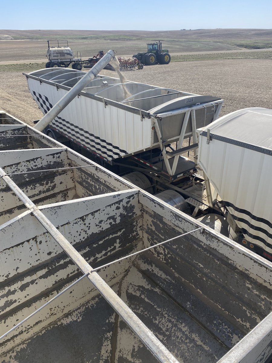 Fertilizer season is almost done. Was able to jump on the old fert truck and haul out some great starter fertilizer treated with Atlas. Countless trials. This product is a winner. Talk to your nutrien rep about Atlas XC if they haven’t mentioned it.