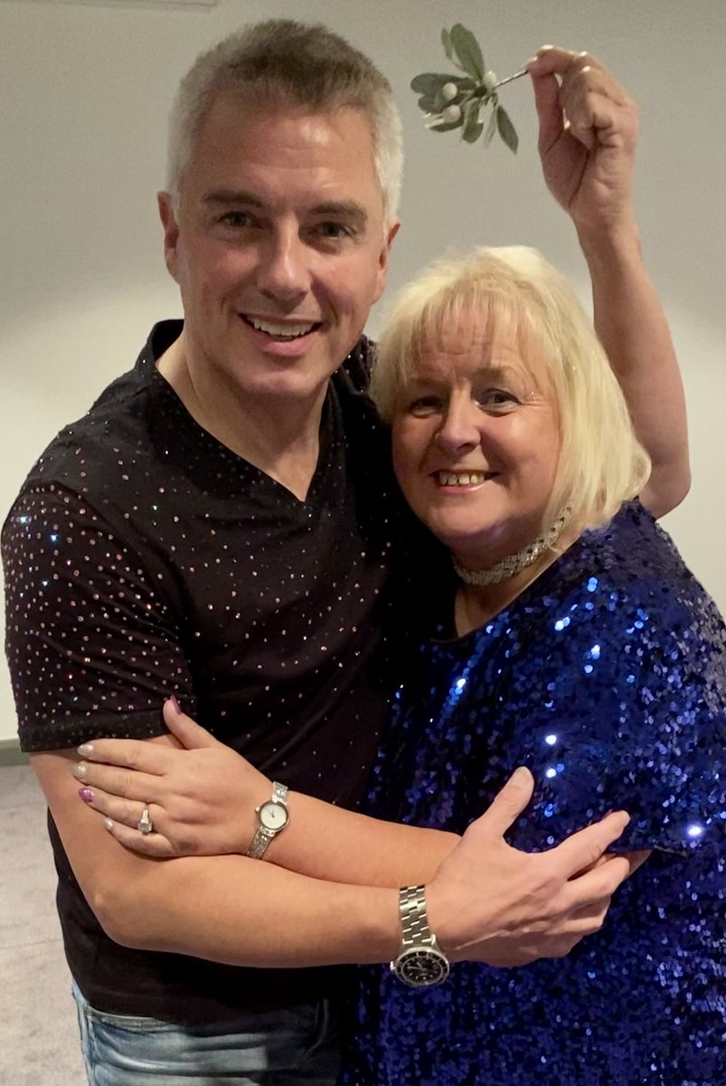 Hayziebaybee's tweet photo. Love this man so much. Absolute superstar 🌟🌟🌟🌟🖤 https://t.co/0dYzojQZfG