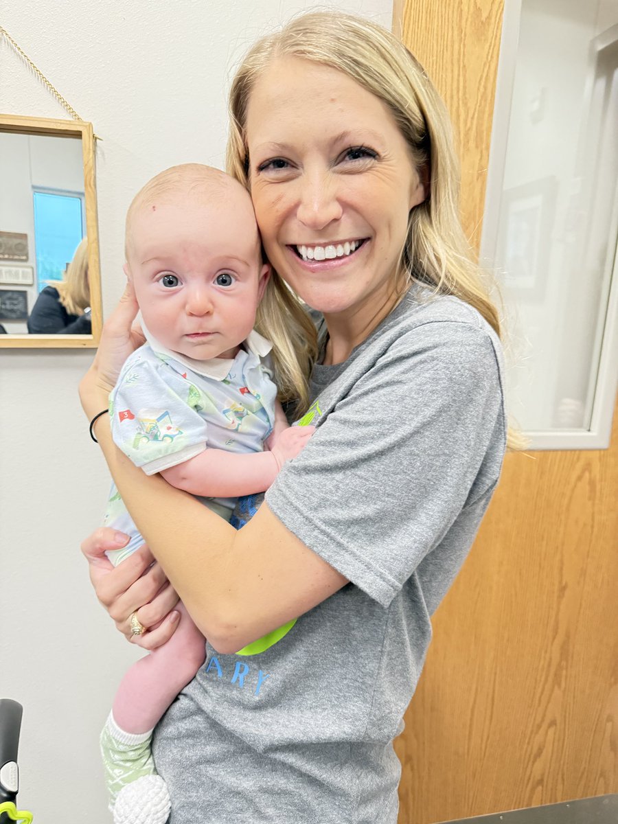 It was so special showing Tyler my school famiLEE today!💚🩵