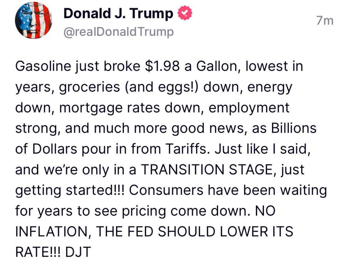 🚨 속보: 트럼프 “지금은 인플레이션 없다!”
연준(Fed)은 금리를 인하해야 한다고 주장했습니다.

그는 휘발유·식료품 가격 하락, 낮은 모기지 금리, 강한 고용 시장을 근거로 “이제 시작일 뿐”이라고 강조했습니다.

“소비자들은 가격 하락을 오래 기다렸다!” – DJT
📉🇺🇸
#트럼프 #연준 #금리인하