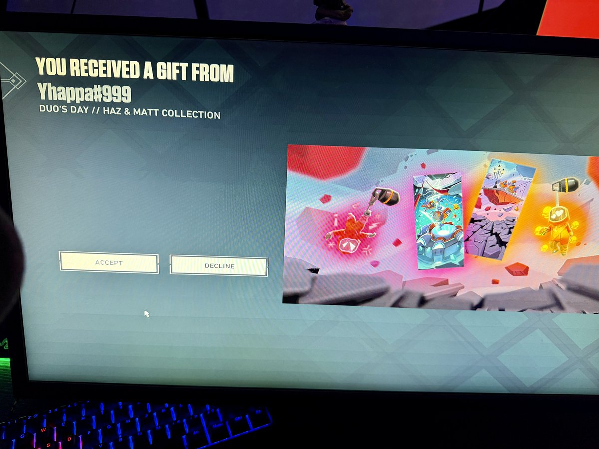 Omg w gift thank you <a href="/Yhappaa/">Yhappa/Nov</a> &amp; w feature <a href="/VALORANT/">VALORANT</a> 🥺🙌