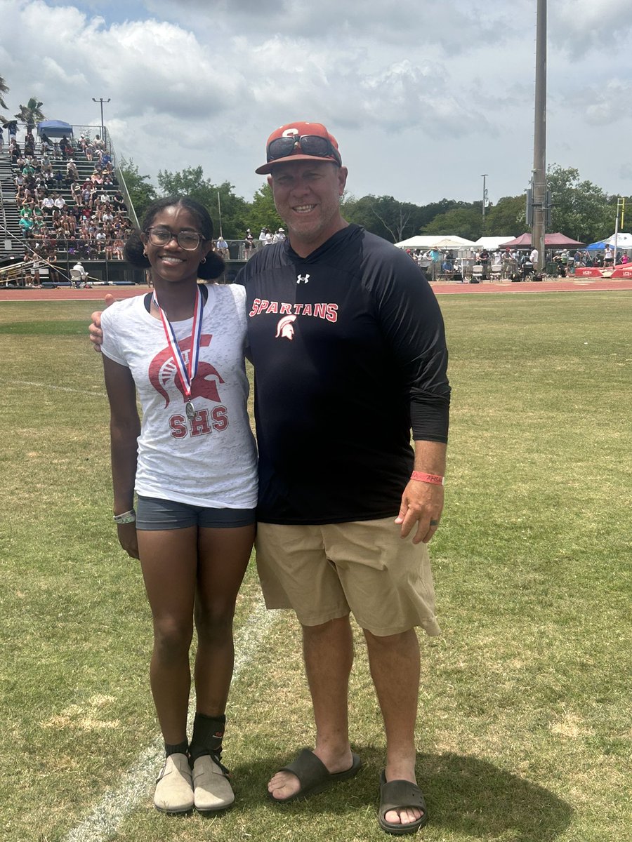2025 6A Girls Long Jump Runner-up, KarlEzra Payton! She jump 18’ 0.25” today. Congratulations KarlEzra