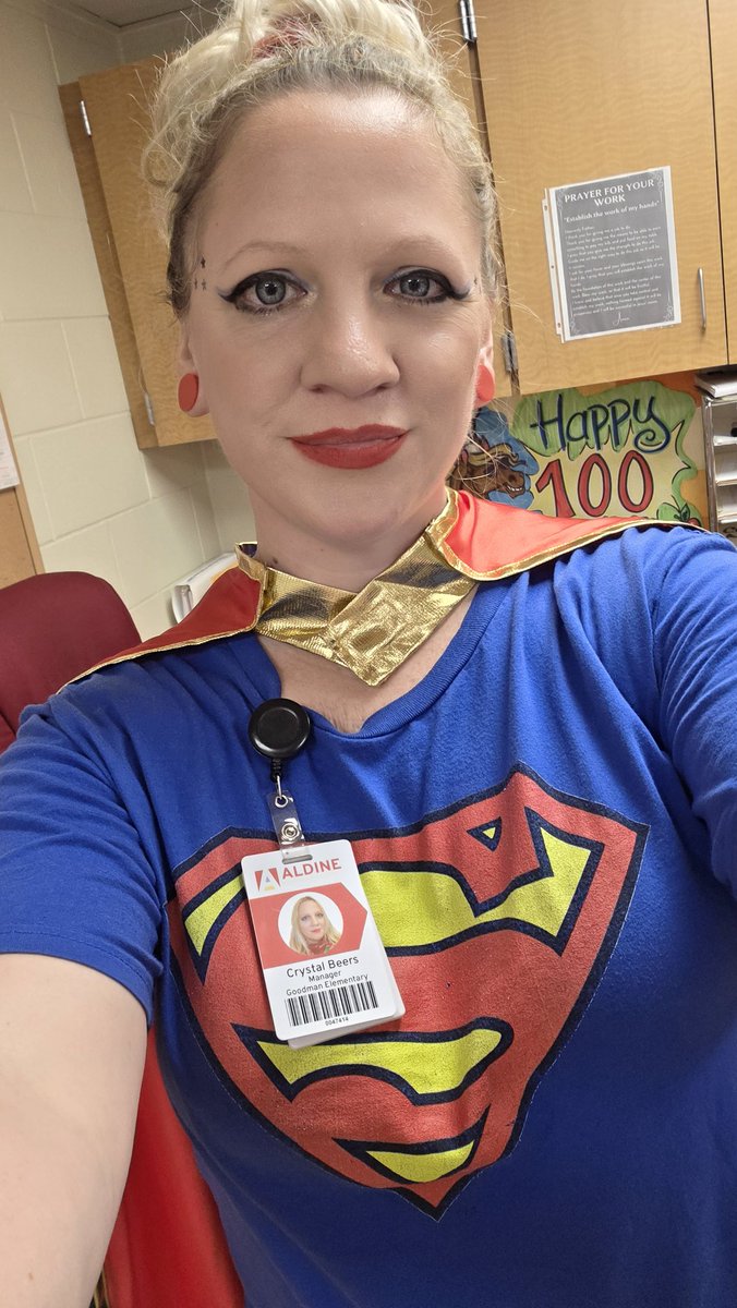 CrystalgBeers's tweet image. Proud to be a Lunch Hero!
#becausekids #lunchlady #lunchhero