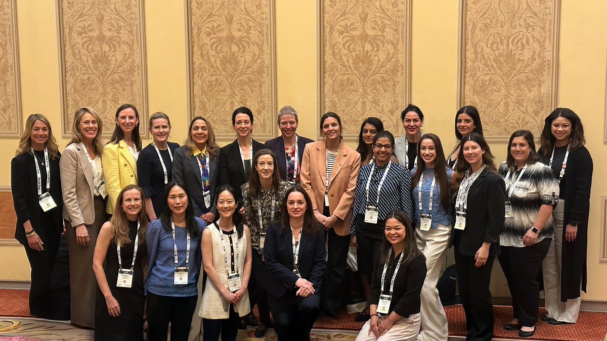 Loved connecting with the wonderful Women in Focal Therapy at AUA 2025!!