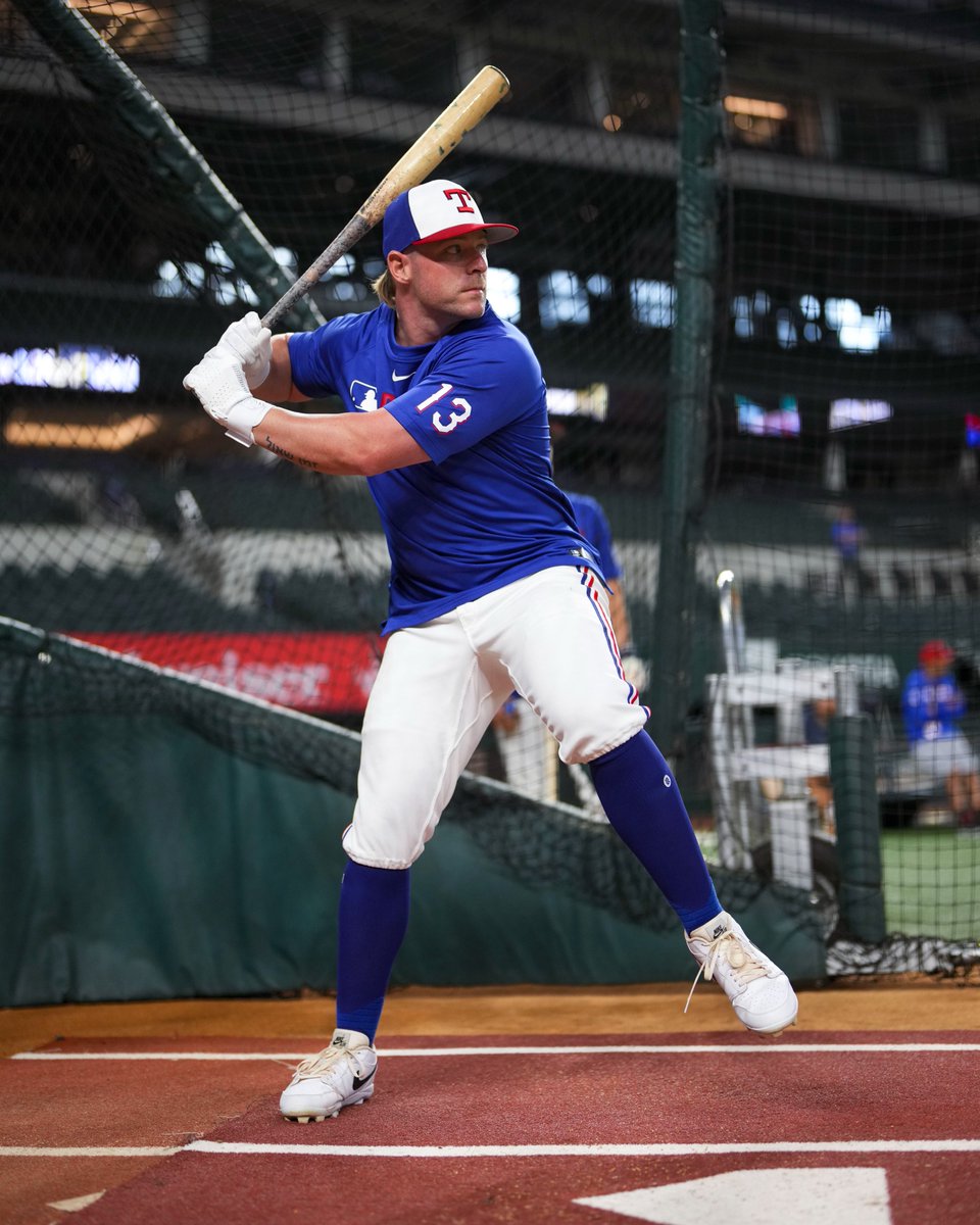 Rangers's tweet image. Blaine in the building. #AllForTX