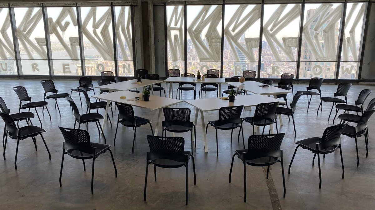 “Silverstein Properties has a long history of working with artists from around the world in raw space within our office buildings. We are proud to host Eneri’s groundbreaking installation at 3 World Trade Center. Not only does her art bring life and creativity into the building,