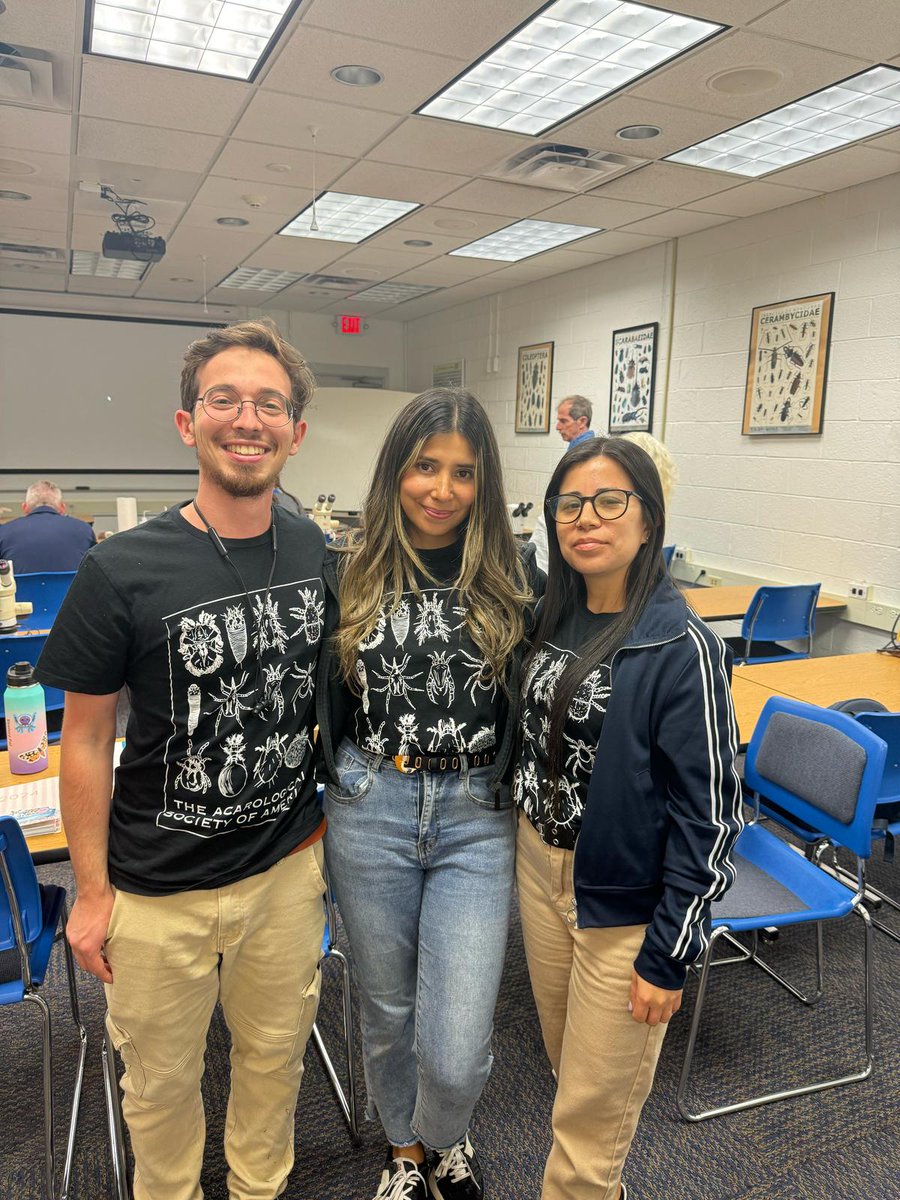 alex_revynthi's tweet image. May is a month dedicated to #acarology. On May 1-2 #Extension  county faculty participated in an in-service training on #mites of Ag importance. Special thanks to the presenters and the @IFAS_Extension for the support! @UFTropical @UFEntNem @UF_IFAS