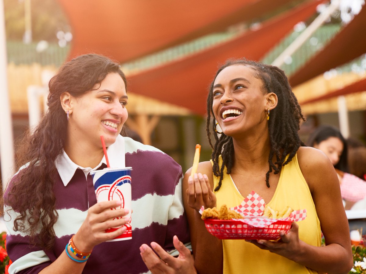 SF_FiestaTexas's tweet photo. π’ Spring Passholder Bring-A-Friend SALE is on! π
Passholders can bring up to 6 friends for just $19.99 each, valid any public operating day through May 4, 2025! (Online only. Plus fees.)
ποΈ Buy now: https://t.co/wowzzo702H
#SixFlagsFiestaTexas #BringAFriend #SpringFun https://t.co/CUVjNYSY8l