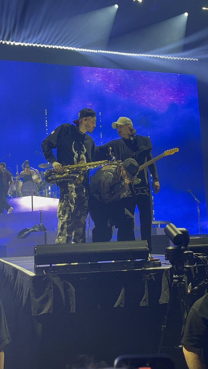 em ⎕ ⁷ tweet media