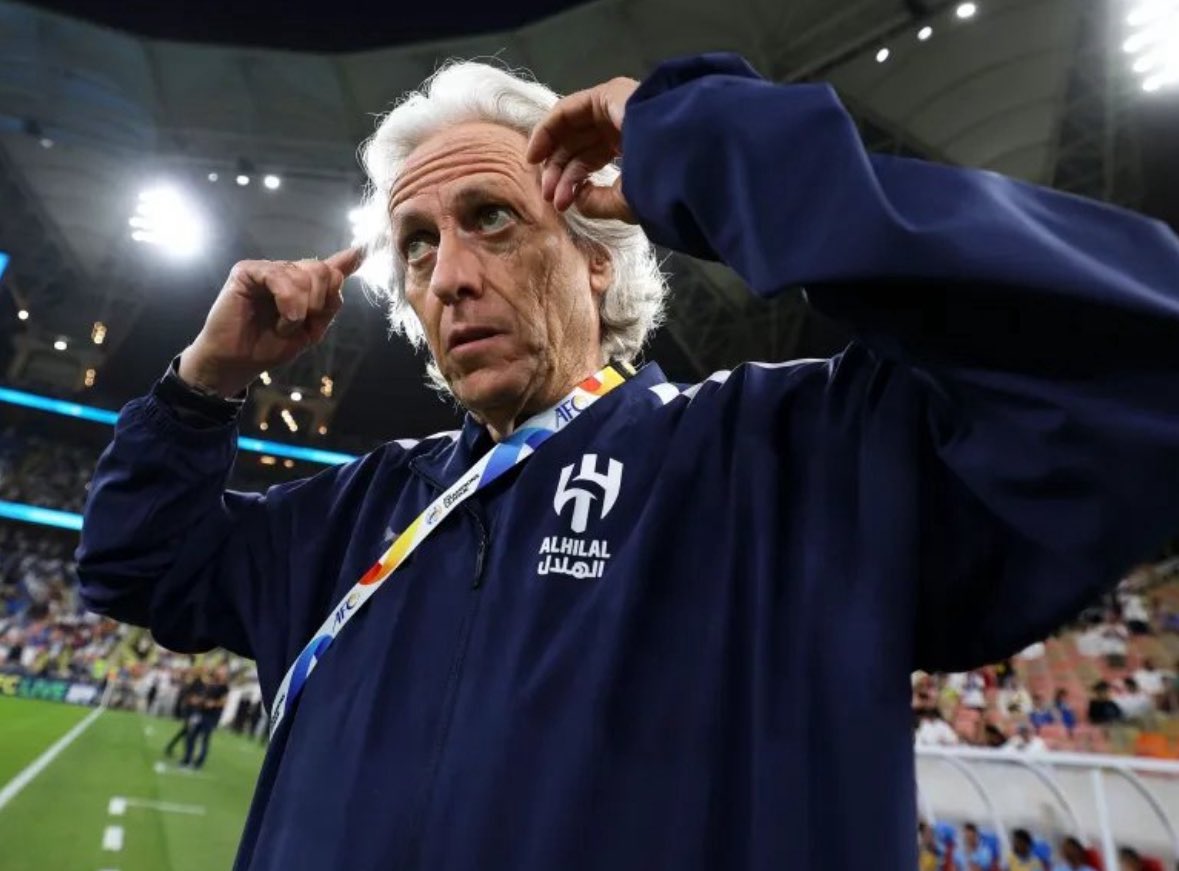 FabrizioRomano's tweet photo. 🚨🚨 Jorge Jesus leaves Al Hilal with immediate effect, as manager and club decide to part ways.

It’s over for the Portuguese coach. https://t.co/7s6gvVNvTx
