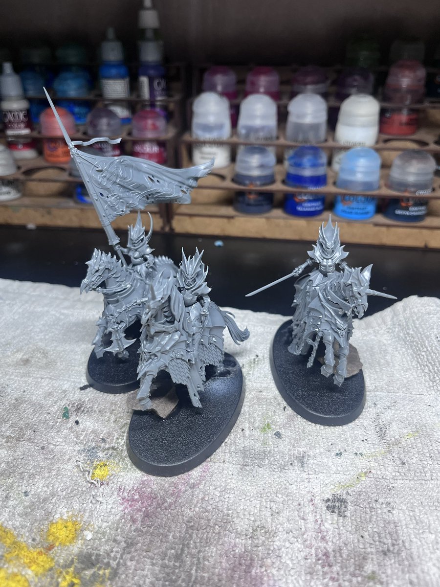 #hobbystreak 660 

Another 3 blood knights 😅

Started to look at my vhordrai conversions today too….