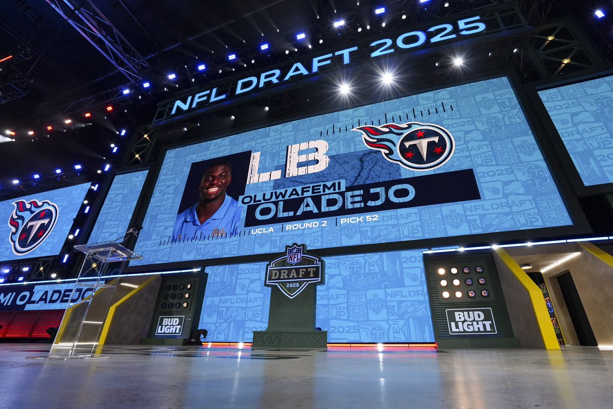 femigokrazy's tweet image. Extremely blessed and grateful for this next chapter of my life … Appreciate all the love and support … S/O to “The Village” … Forever Grateful !! We Ain’t Done Yet #TitanUp 💎⚡️