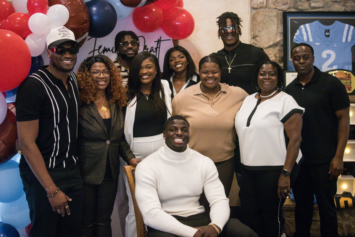 femigokrazy's tweet image. Extremely blessed and grateful for this next chapter of my life … Appreciate all the love and support … S/O to “The Village” … Forever Grateful !! We Ain’t Done Yet #TitanUp 💎⚡️