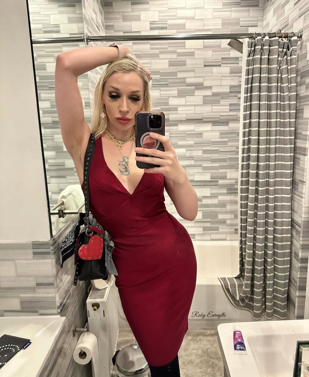 domrubyisaqueen's tweet image. F25 let mommy milk you cum in Mommy is active 💋👅❤️❤️