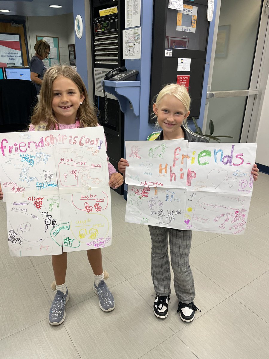 Fridays are for Smiles for Miles &amp; Friendship😊🩵

<a href="/SeaGateES/">Sea Gate Elementary</a> <a href="/SeaGateMC/">Ms.Stetson</a>