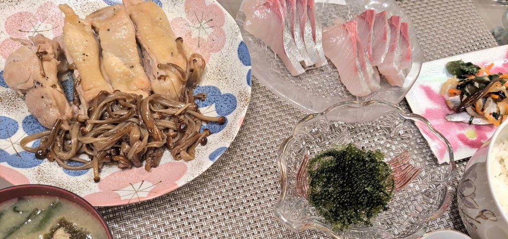 tandmicompany's tweet photo. おはようございます☀
GW！朝ランしてスッキリです💨
今日も1日がんばるぞ〜💨
#ランニング　#running https://t.co/H7DhLDej2I