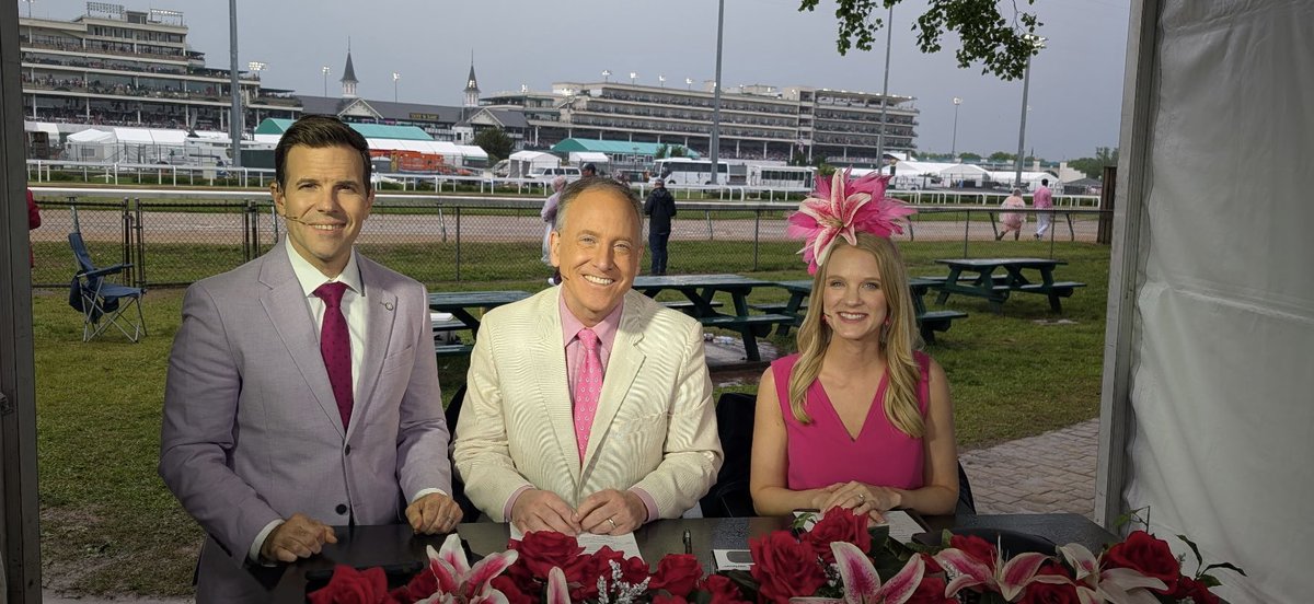 Pinkin’ out for Oaks Day!