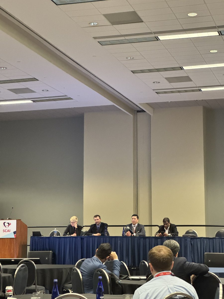 HritvikJain's tweet image. Amazing talk on the evolution of left atrial appendage closure (LAAC) by @AGoldsweig 🫀. Thrilled to learn about the most recent advancements in LAAC at @SCAI #SCAI2025.