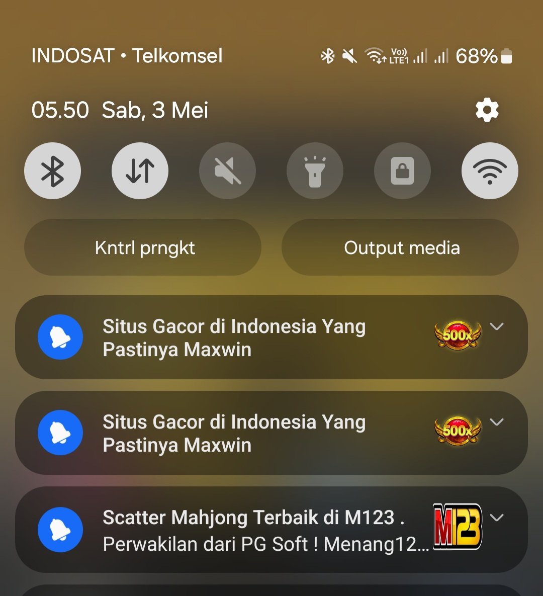 anggitnsp's tweet photo. Ini baru pagi jam 6 sudah ada 3 iklan judul online di hp

Coba anak2 yg bawa lgs klik dan deposit di Alfamart apa setor tunai 

#JUDIONLINE #judol https://t.co/IyAfFYysAL