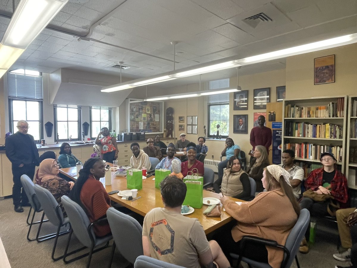 KUafs's tweet image. #AAASKU graduation gathering. Congrats to all of our graduates, undergrad &amp;amp; grad. We’re proud of you &amp;amp; look forward to seeing the heights that you go to from here. Thank you for choosing to follow your passion &amp;amp; study African &amp;amp; Diasporic Studies at this critical moment.