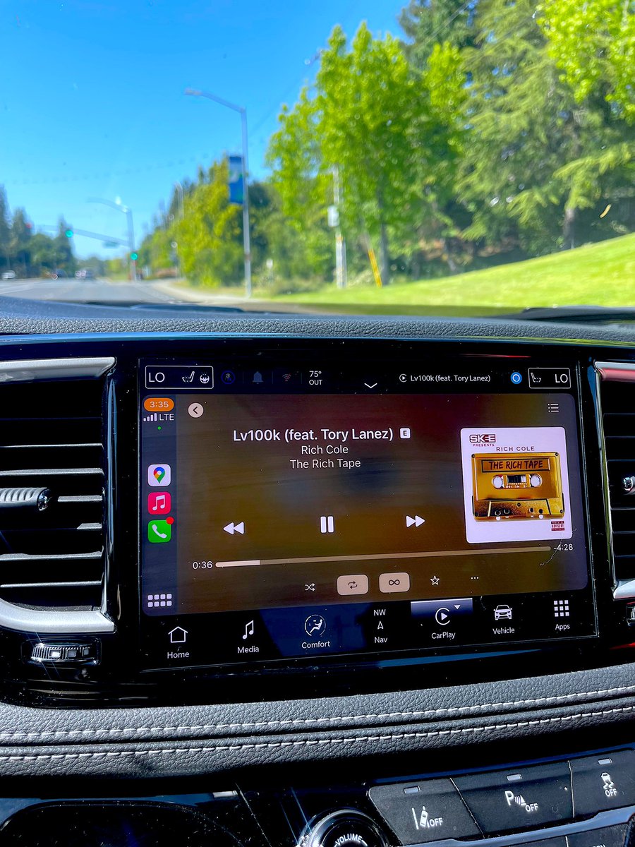 On a nice sunny day tell Siri to play
Lv100k by Rich Cole (feat. Tory Lanez) 
☀️ 🎵