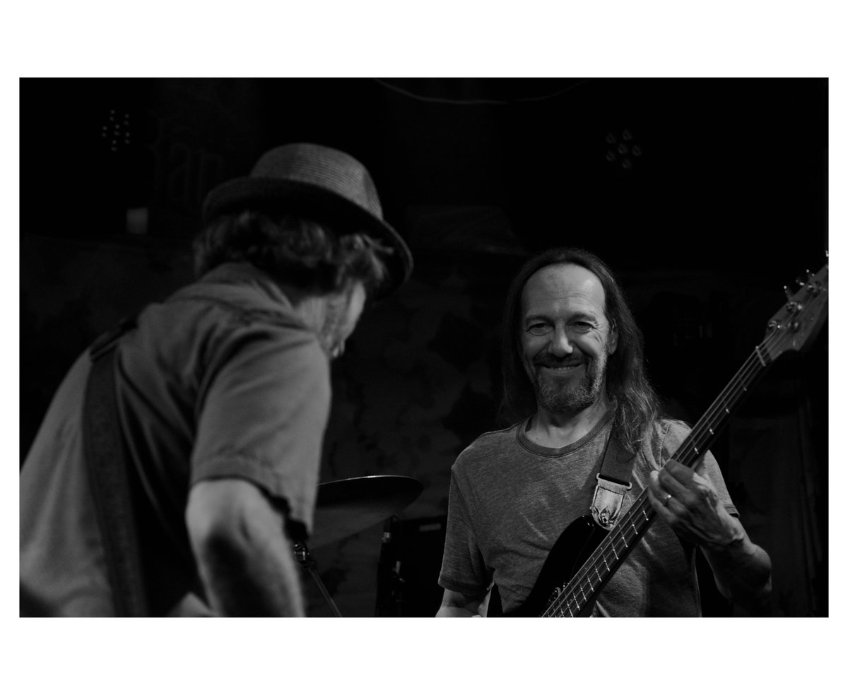 Chad_Edwardz's tweet photo. The 7th rendering of the Col. Bruce Hampton Celebration with Jennifer Hartswick Jake Eckert Rick Lollar Cr Gruver Eddie Christmas Todd Smallie
5.2.25
Maple Leaf Bar
New Orleans, LA
#nikon #brucehampton #mapleleafbar #nola #mcephotography https://t.co/kHzTk4hnfh