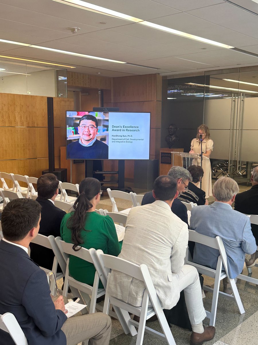 UABCDIB's tweet image. We’re proud to celebrate Dr. McFarland and Dr. Sun from CDIB for receiving 2025 Dean’s Excellence Awards! 🏆 These honors recognize excellence in teaching, research, service & mentorship. Congrats! 🎉
@UABHeersink @mus_elegans
More: uab.edu/medicine/news/…