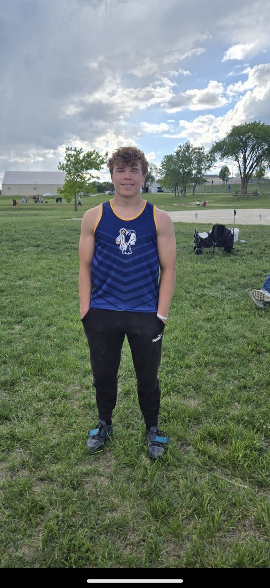 Derron Reddick (@coach_reddick) on Twitter photo Ace Monihen breaks the school record for shot put in his first year of HS track with a throw of 54’7”!
The record was held by Tucker Day with a throw of 52’7.75” in 2019. Tuck placed 2nd in 3A in Shot Put that season. <a href="/sportsinkansas/">Sports in Kansas</a> <a href="/KansasPregame/">Kansas Pregame</a> <a href="/KansasMileSplit/">MileSplit Kansas</a> Ace Monihen breaks the school record for shot put in his first year of HS track with a throw of 54’7”!
The record was held by Tucker Day with a throw of 52’7.75” in 2019. Tuck placed 2nd in 3A in Shot Put that season. <a href="/sportsinkansas/">Sports in Kansas</a> <a href="/KansasPregame/">Kansas Pregame</a> <a href="/KansasMileSplit/">MileSplit Kansas</a>