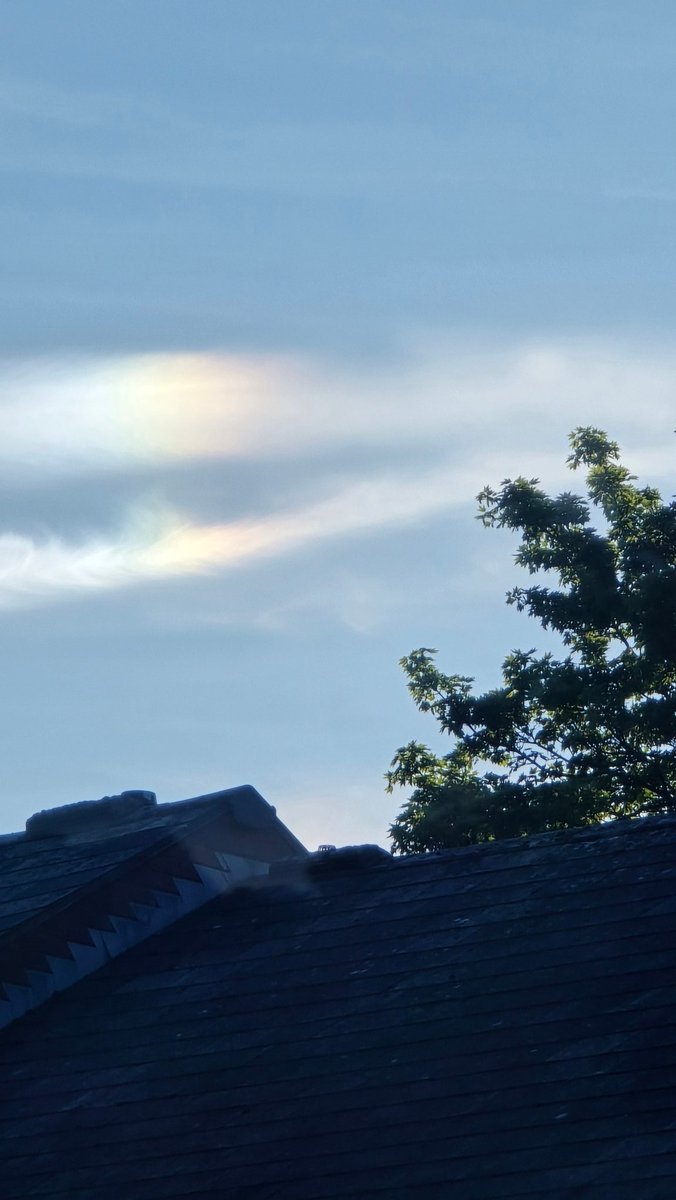 Astronomer Dan (@astronomy_dan) on Twitter photo Part 5 of the Amazing Now Double Sundog Event over Wolverhampton West Midlands UK on 28/04/25 with some Wispy Cirrus Clouds. <a href="/MoonHourSocial/">#MoonHour™️Social</a> <a href="/ThePhotoHour/">#ThePhotoHour</a> #sundogs #sundog #rainbowclouds #circumhorizonalarc #rainbow #Cirrus Part 5 of the Amazing Now Double Sundog Event over Wolverhampton West Midlands UK on 28/04/25 with some Wispy Cirrus Clouds. <a href="/MoonHourSocial/">#MoonHour™️Social</a> <a href="/ThePhotoHour/">#ThePhotoHour</a> #sundogs #sundog #rainbowclouds #circumhorizonalarc #rainbow #Cirrus
