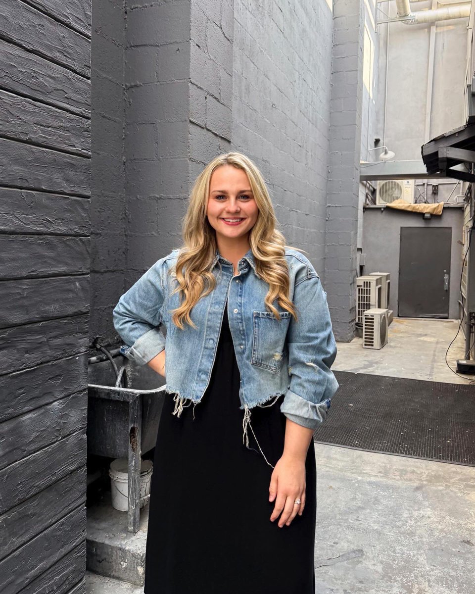 breannanixmusic's tweet photo. #NixNation, it’s almost GO TIME. 🌟 
We’re going from Top 10 to Top 7 this Sunday AND Monday on @americanidol — and I need YOUR VOTES both nights!
It’s now or never. Let’s GO!!  🤩 
Vote. Share. Repeat.❤️ 
Are YOU Team Nix? 🙏🏼❤️💕 
#TeamNix #AmericanIdol #VoteNix #IdolTop7 https://t.co/UroD4vHp6E