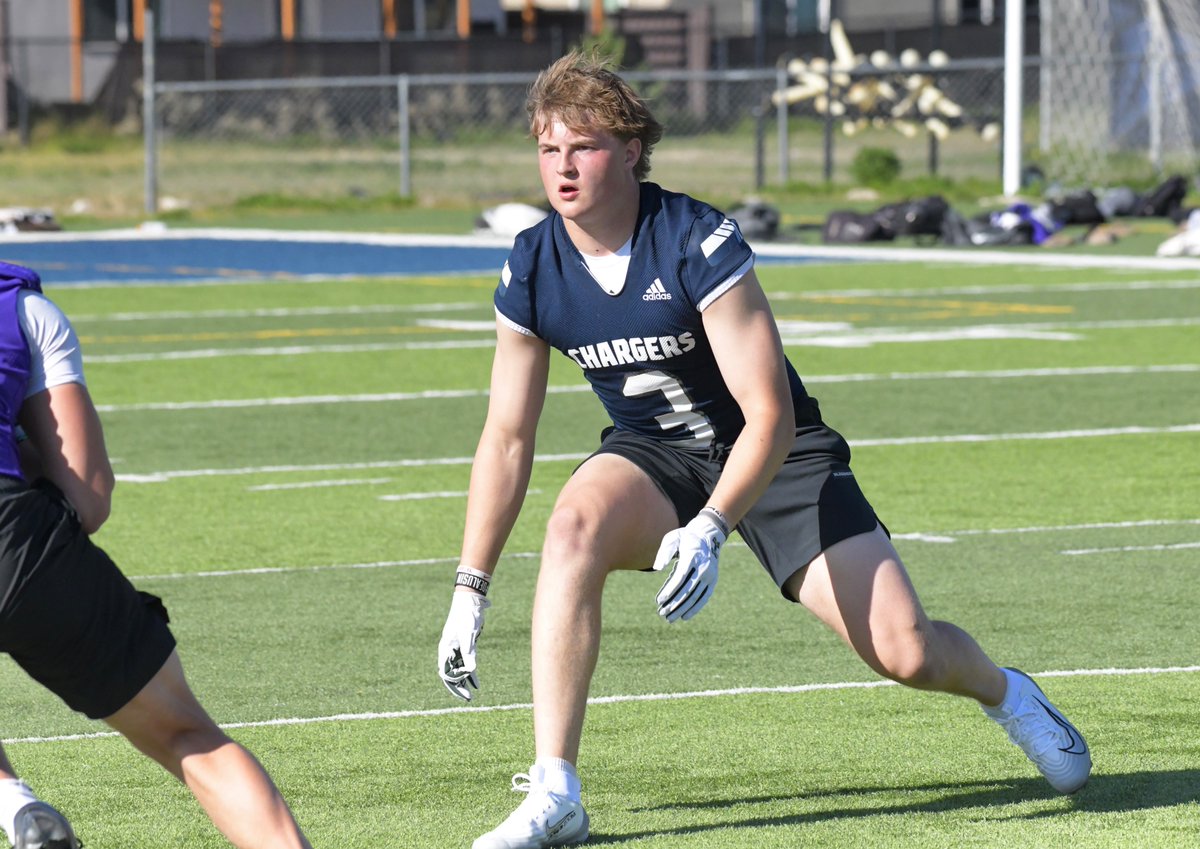 Corner Canyon inside linebacker Mason Wood flashed good closing speed in the 7on7 portion of the showcase. Coming off productive junior year in which he had 80+ tackles and two INT to help CC capture another state crown 247sports.com/player/mason-w…