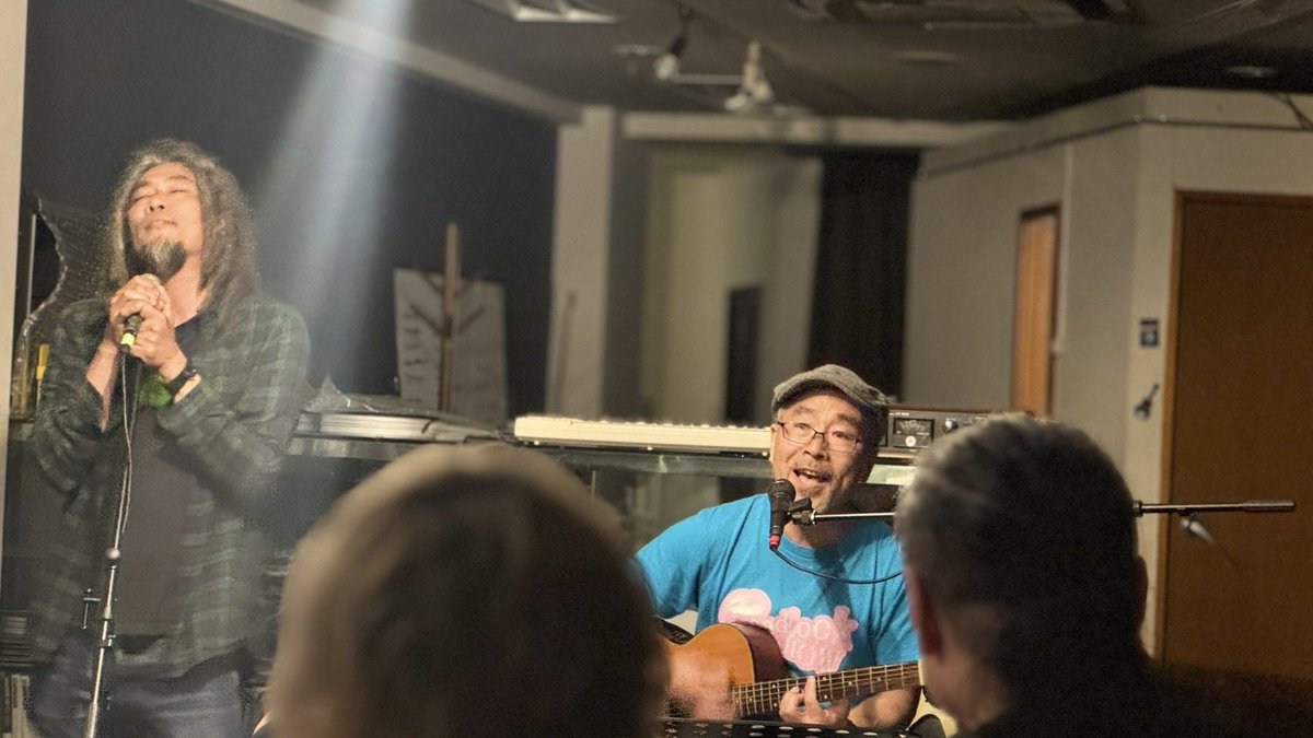 昨日は大雨の中、リニューアルイベントにお越し頂きありがとうございました！
お陰様で満員御礼、初めから終わりまで大盛況でイベントを締めくくることが出来ました！

ご来店くださった皆さん、出演して頂いたアーティストさん、手伝ってくれたスタッフさん、ほんとにありがとうござました！