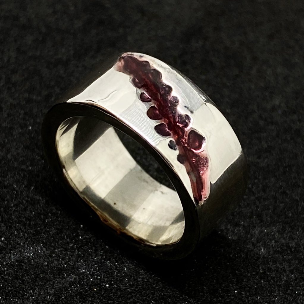 chilDDevil tweet media