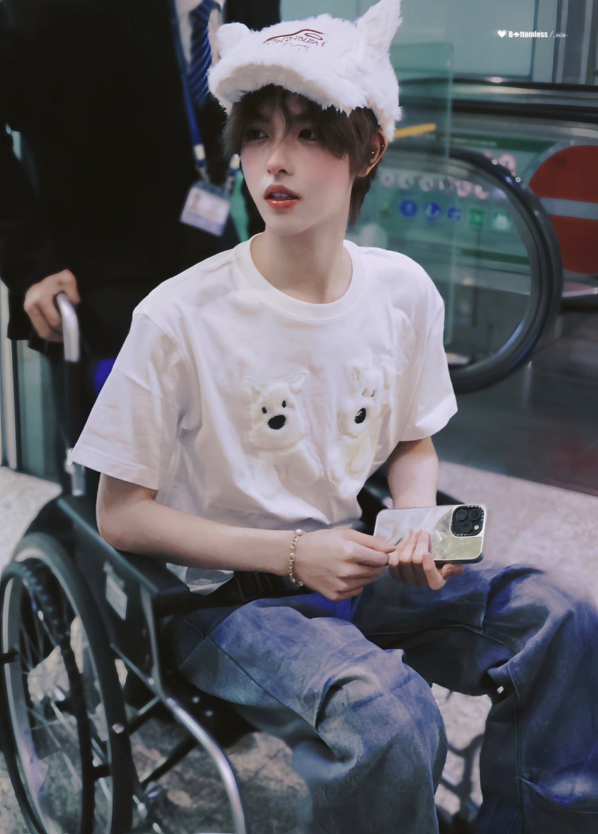 Bottomless丨新澈 tweet media