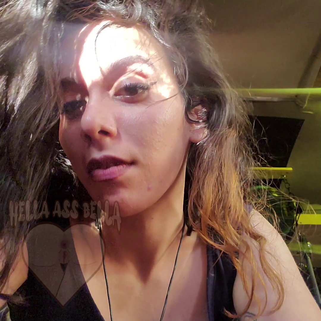 Am I your type?
#nsfw #alt #latina #milf #porn